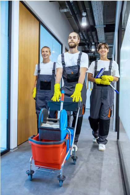 Zgrany zespół firmy sprzątającej Clean INN – gwarancja stałego personelu i wysokiej jakości usług